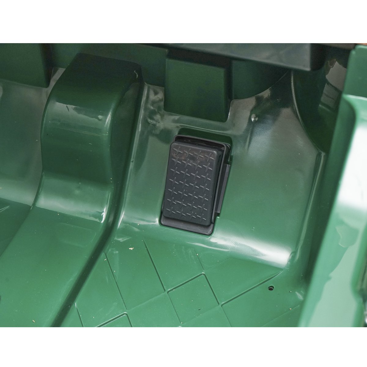 Masinuta electrica cu acumulator si telecomanda Bentley verde 6V/7Ah JE1166